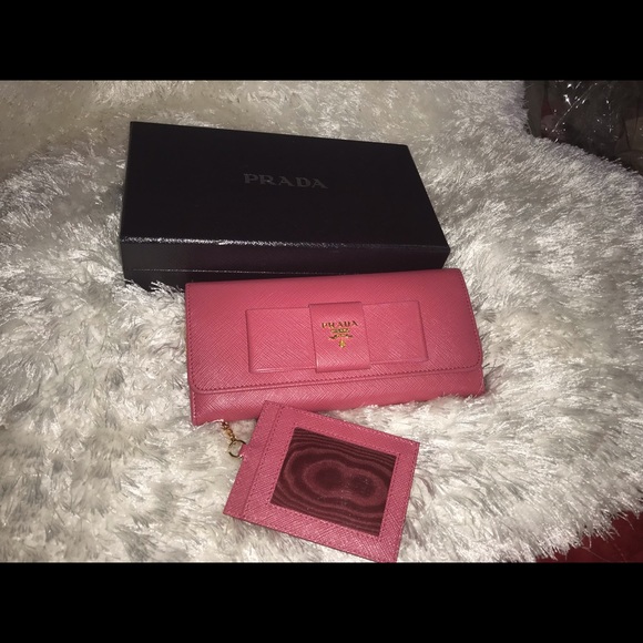 Prada pink wallet with card case - Picture 2 of 5